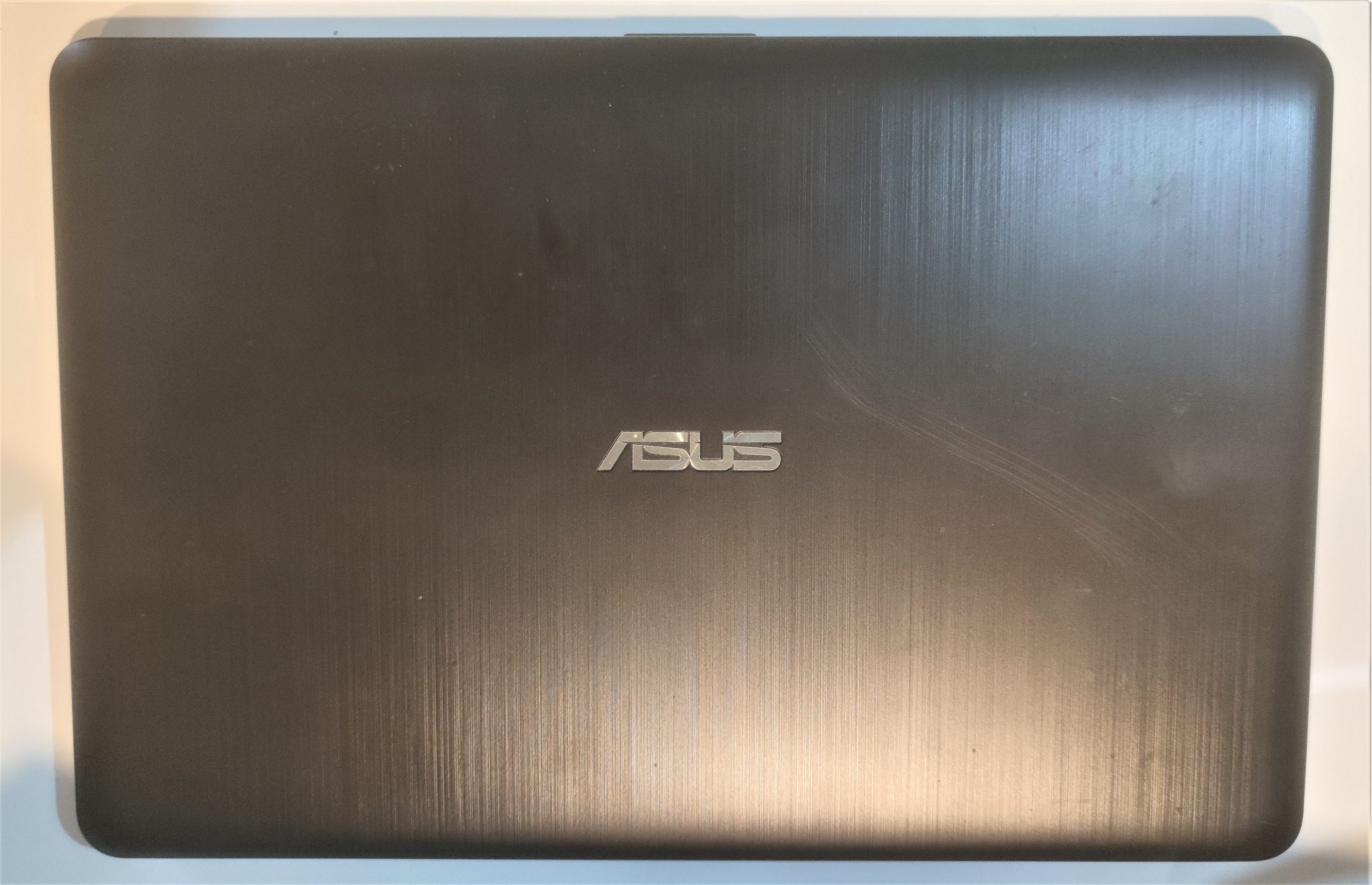 Portátil Asus A541U Core i5 7th Impecable - Imagen 4