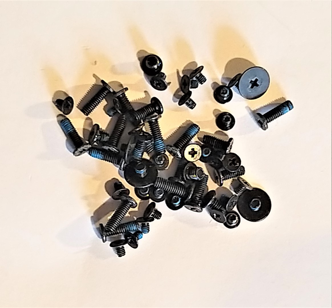 TORNILLOS SCREWS HP 250 G4 255 G4 15-AC 15-AY