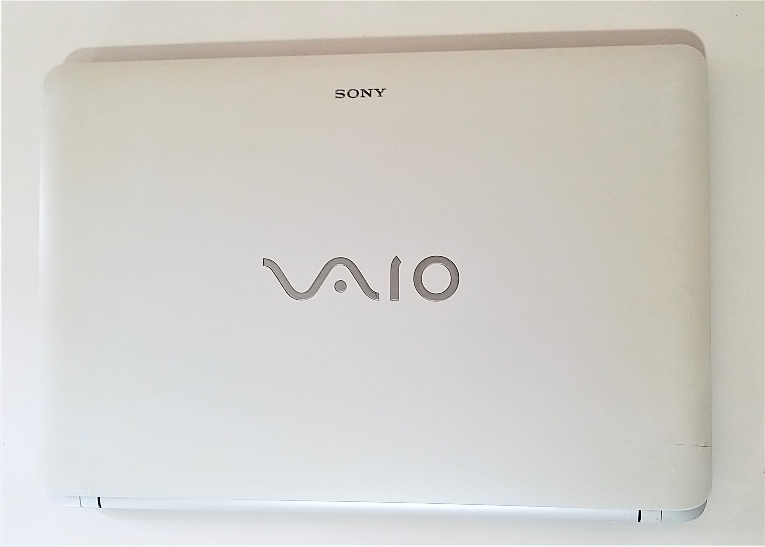 Portátil Sony vaio SVF152 blanco SSD Excelente