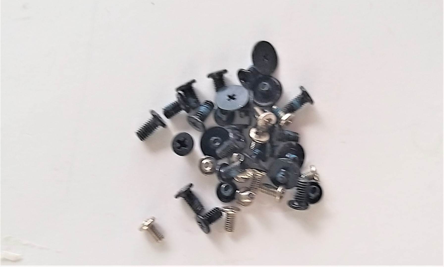 TORNILLOS SCREWS MSI CREATOR 17M A9SD MS-17F3