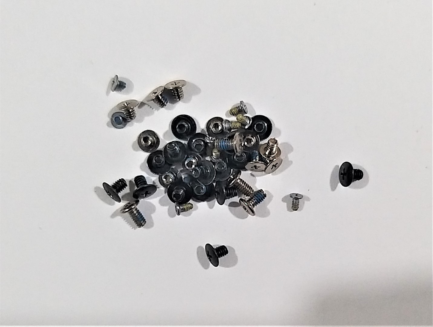 TORNILLOS SCREWS SAMSUNG GALAXY BOOK GO NP340 XLA NP340XLA NP345XLA