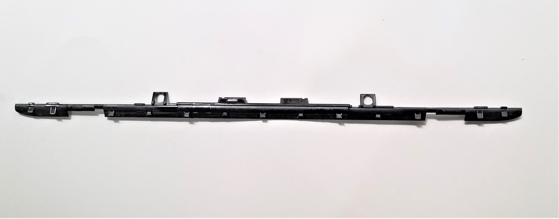 BORDE CUBRE BISAGRAS HP ENVY 13-D 13-D000NS - Imagen 2
